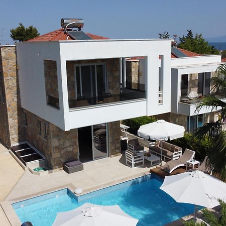 Villa Douglas - Private Pool, BBQ, 4Bdrms, View Pefkochori Esterno foto