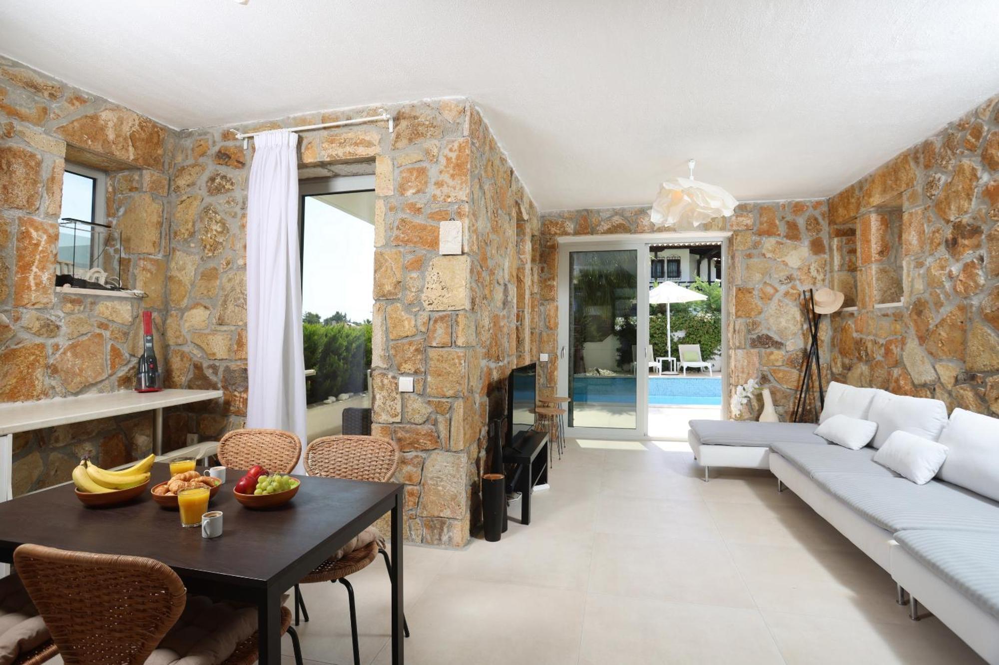 Villa Douglas - Private Pool, BBQ, 4Bdrms, View Pefkochori Esterno foto